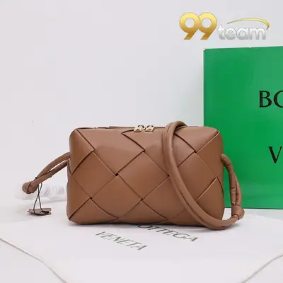 BOTTEGA VENETTA | Item ID: 20770