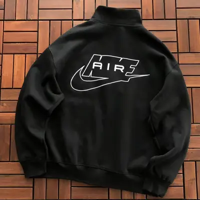 NIKE Sweater