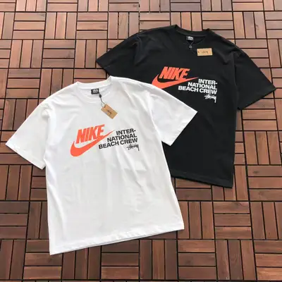NIKE T-Shirt