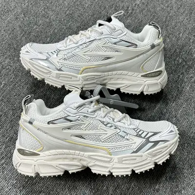 OFF-WHITE
