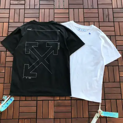 OFF-WHITE T-Shirt