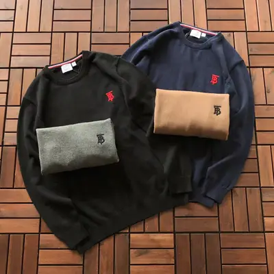 BURBERRY Sweater