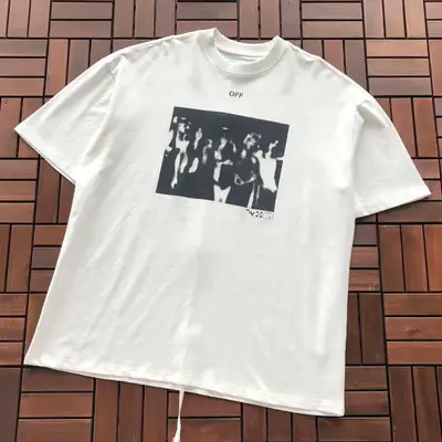 OFF-WHITE T-Shirt