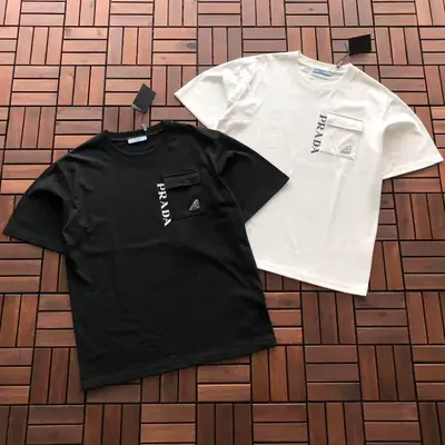 PRADA T-Shirt