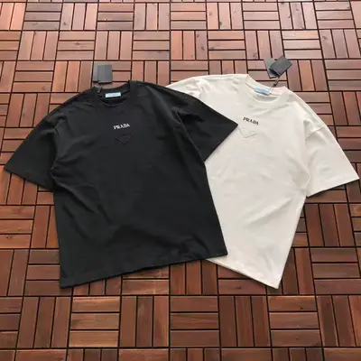 PRADA T-Shirt