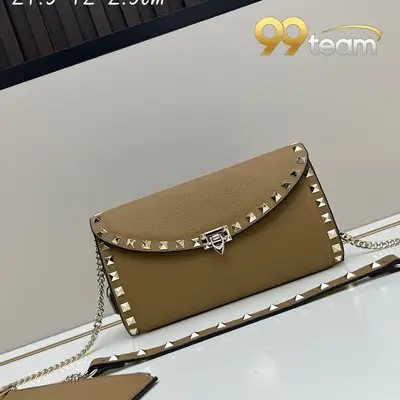 VALENTINO | Item ID: 18897