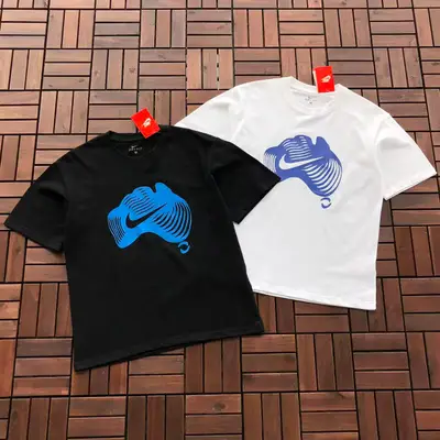 NIKE T-Shirt