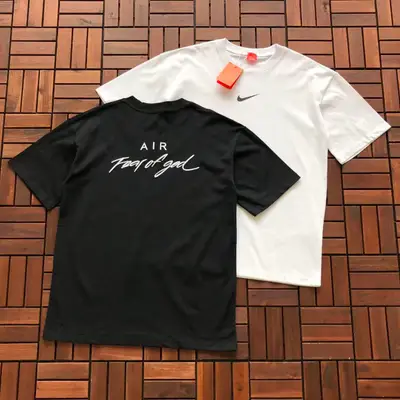 NIKE T-Shirt