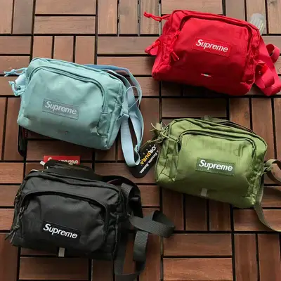 SUPREME Tasche