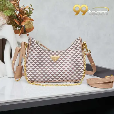 PRADA | Item ID: 09500