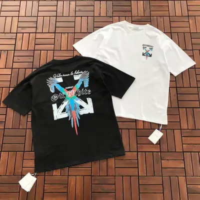 OFF-WHITE T-Shirt
