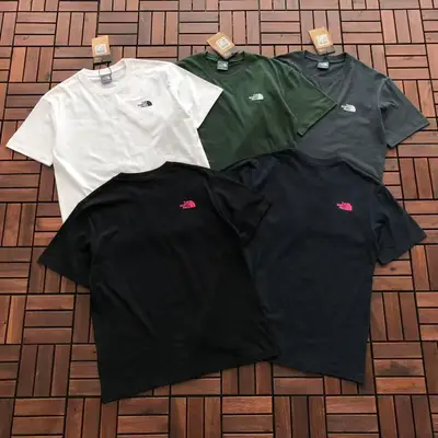 THE NORTH FACE T-Shirt