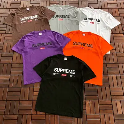 SUPREME T-Shirt