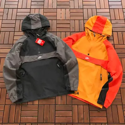 NIKE Jacke