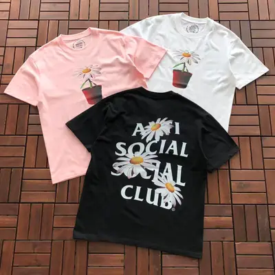 ANTI SOCIAL SOCIAL CLUB T-Shirt