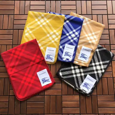 BURBERRY Schal