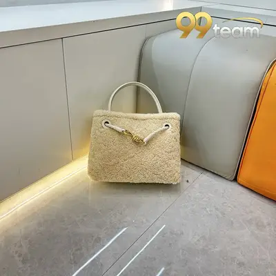 BOTTEGA VENETTA | Item ID: 20885
