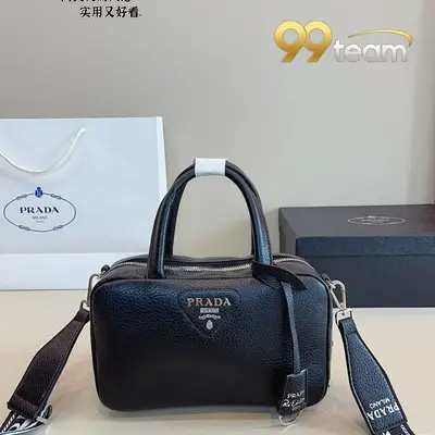 PRADA | Item ID: 08762