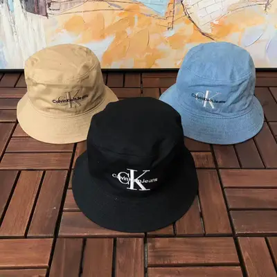 CALVIN KLEIN Cap