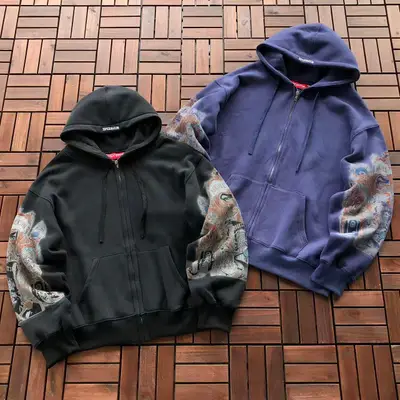 SUPREME Hoodie