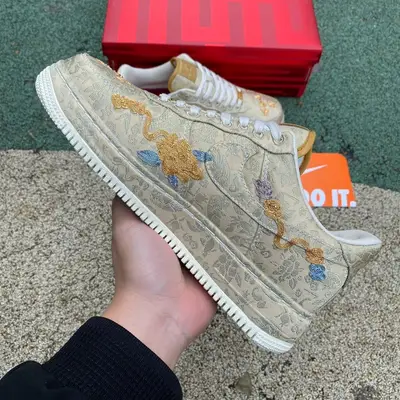 NIKE Air Force 1