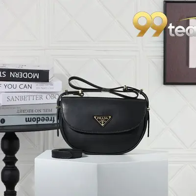 PRADA | Item ID: 08374