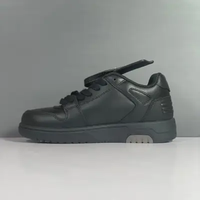 OFF-WHITE