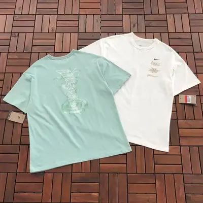 NIKE T-Shirt