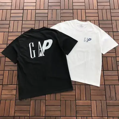GAP T-Shirt