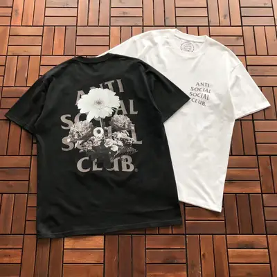ANTI SOCIAL SOCIAL CLUB T-Shirt
