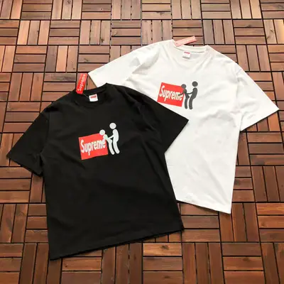 SUPREME T-Shirt