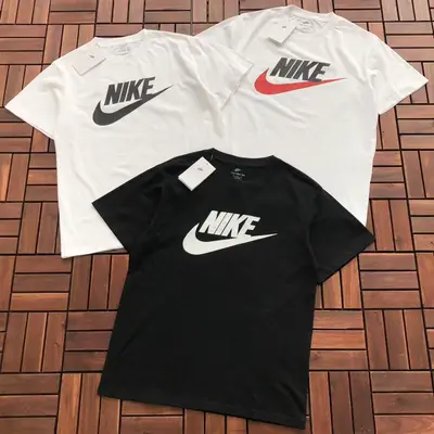 NIKE T-Shirt