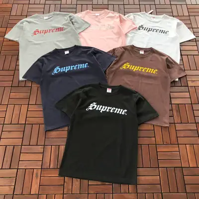 SUPREME T-Shirt
