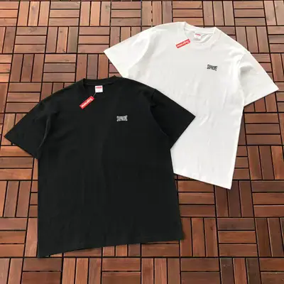 SUPREME T-Shirt