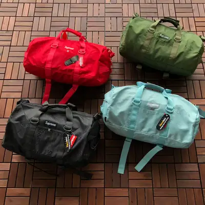 SUPREME Tasche