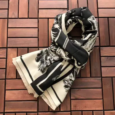 BURBERRY Schal
