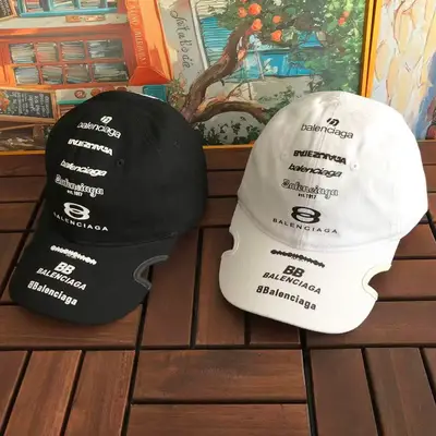 BALENCIAGA Cap
