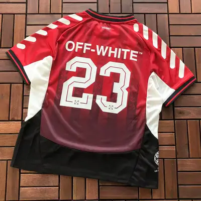 OFF-WHITE T-Shirt