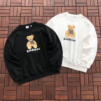 BURBERRY Sweater