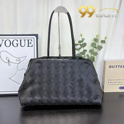 BOTTEGA VENETTA | Item ID: 20644