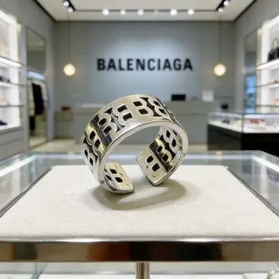 BALENCIAGA Schmuck