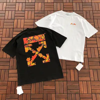 OFF-WHITE T-Shirt