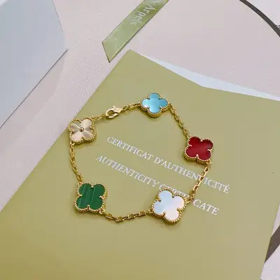 VAN CLEEF & ARPELS Schmuck