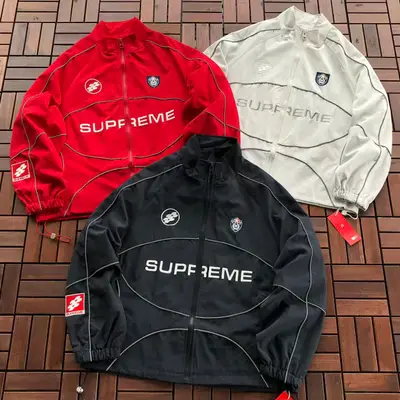 SUPREME Jacke