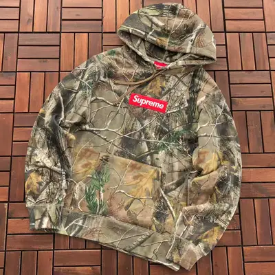 SUPREME Hoodie