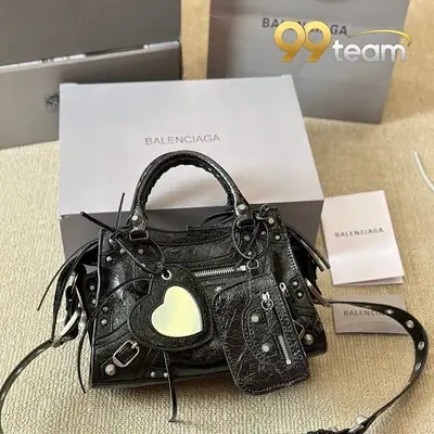 BALENCIAGA | Item ID: 21893