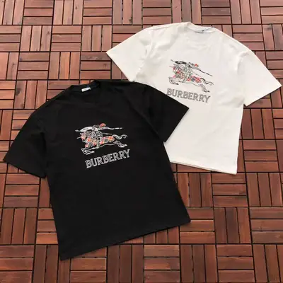 BURBERRY T-Shirt