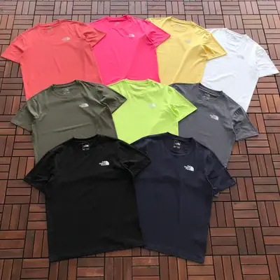 THE NORTH FACE T-Shirt