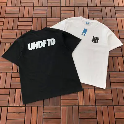 UNDEFEATED T-Shirt