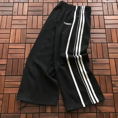 VETEMENTS Hose